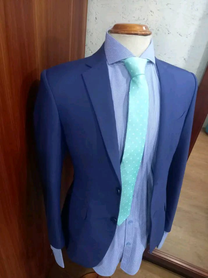 Traje de tres piezas